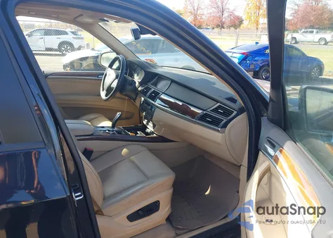 2009 BMW X5 xDrive30I from USA, damaged, VIN 5UXFE43549L270451